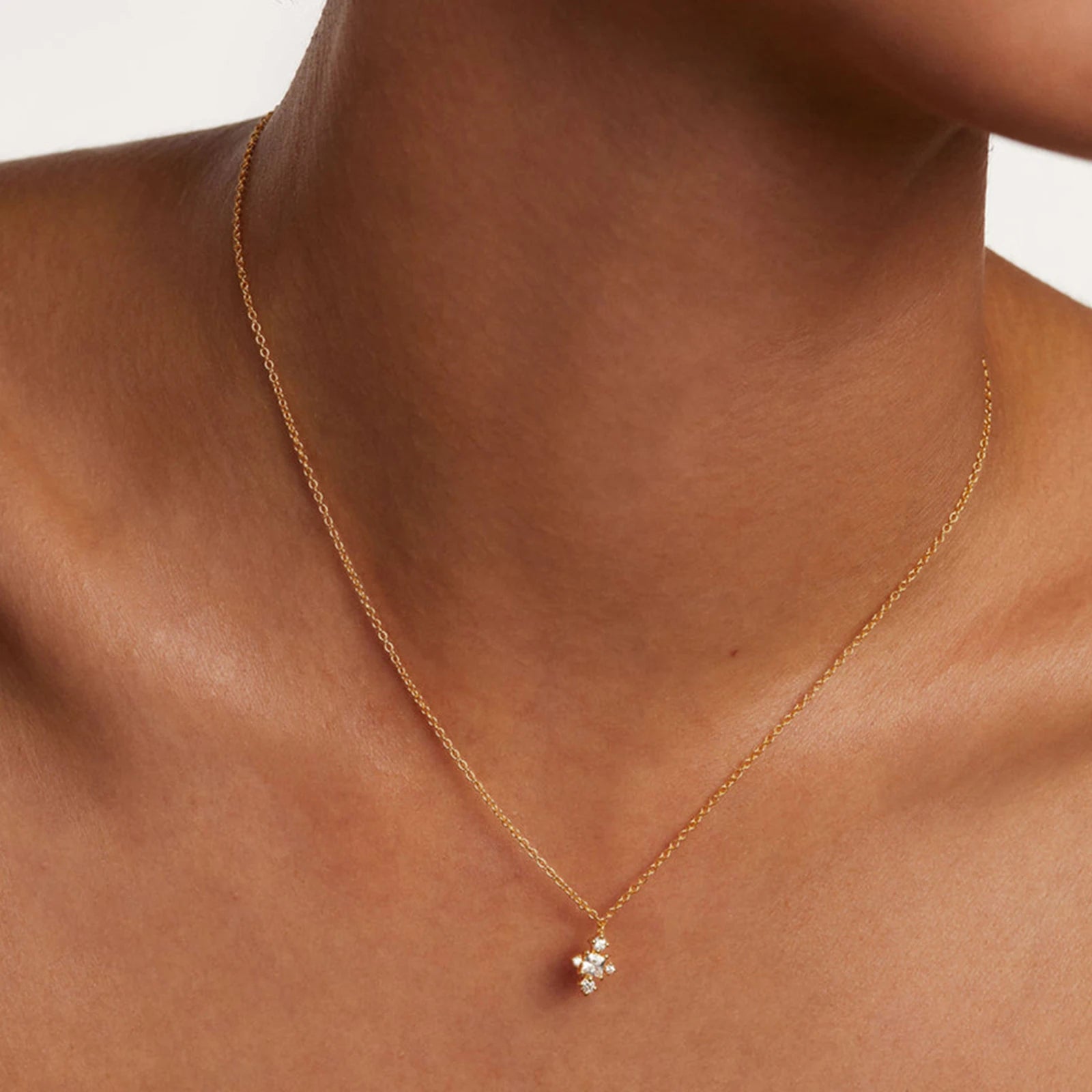 Collier en croix pour femme | modèle #MAJESTY Colliane
