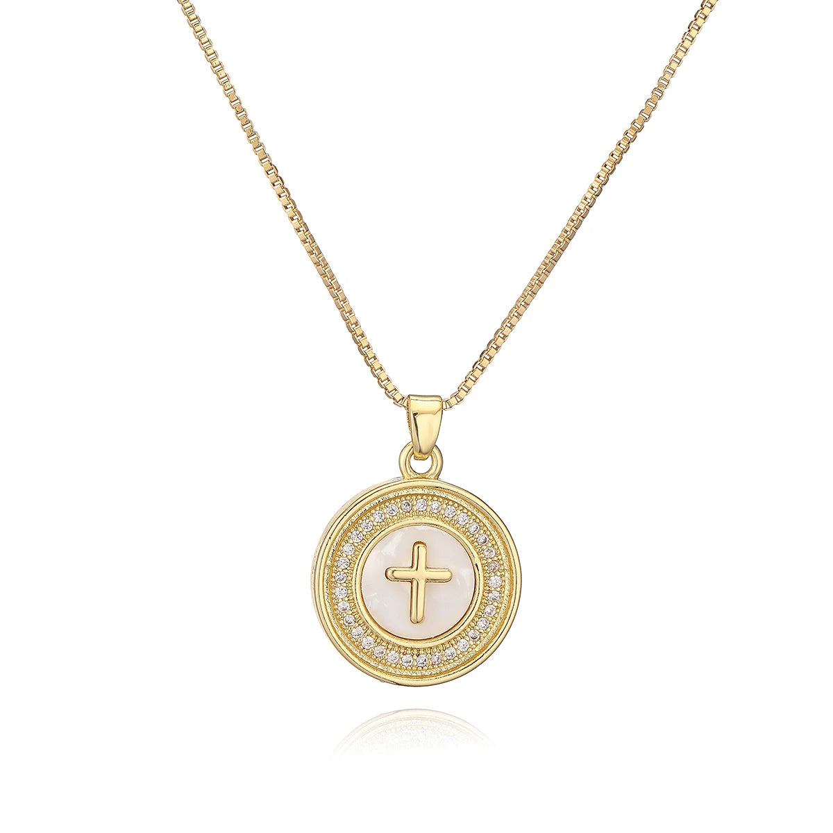 Collier en croix avec pendentif circulaire