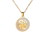 Collier fleur avec pendentif circulaire de couleur dorée et argentée 