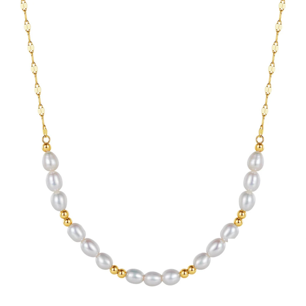 Collier blanc avec une chaîne dorée ornée de boules blanches 