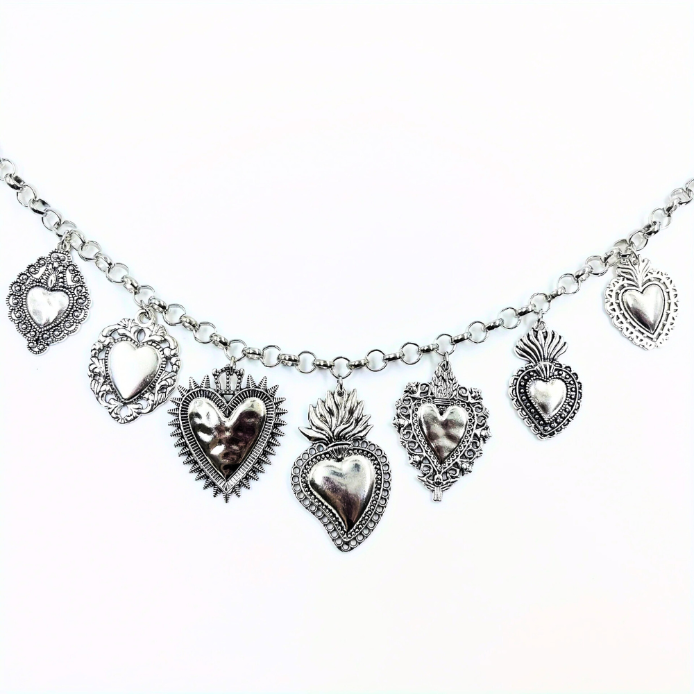 collier breloque modèle VINKA vue de face