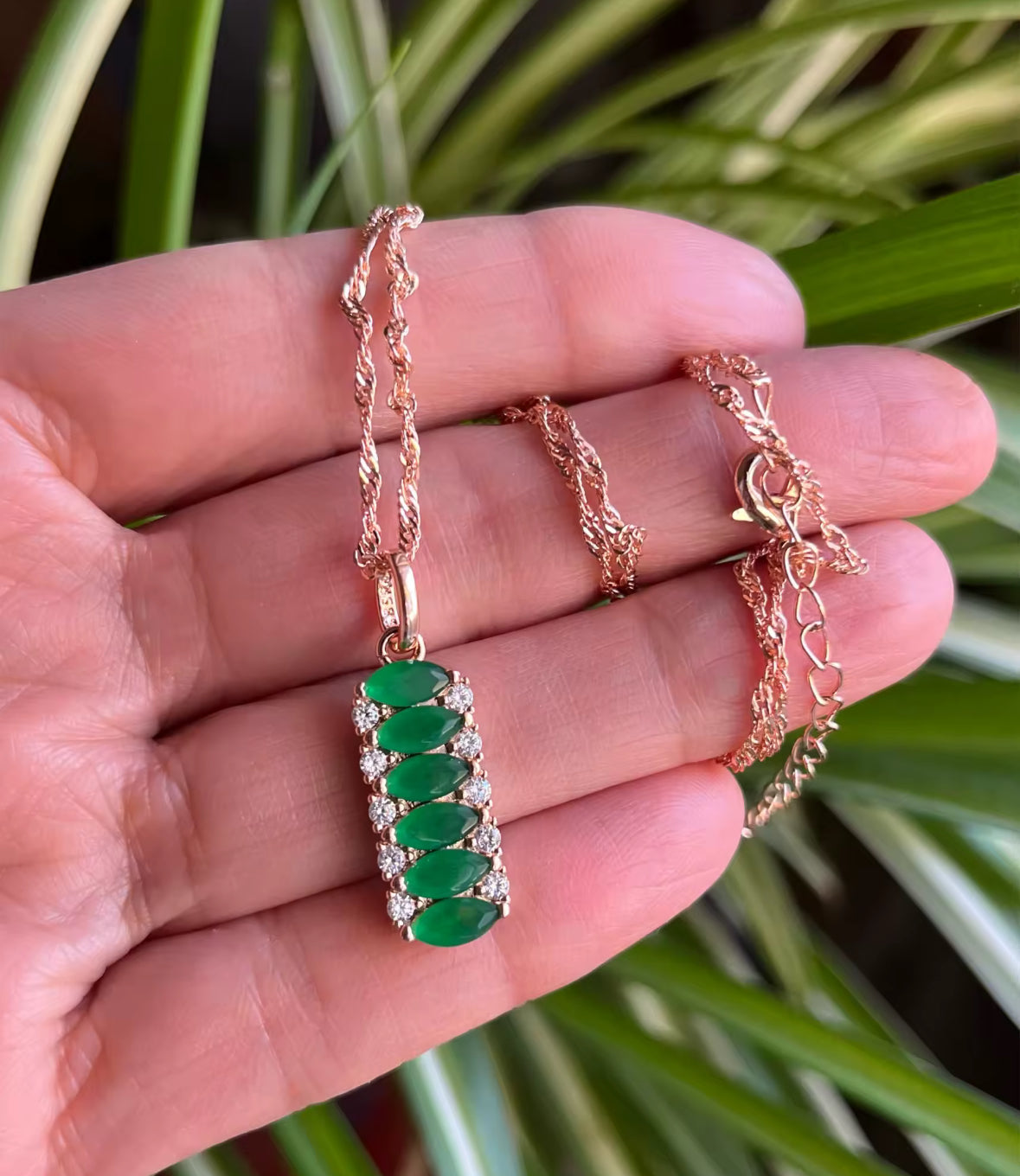 Collier vert | modèle #OLDAGE Ma boutique