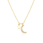 Collier fin avec un pendentif en forme de lune et étoile 