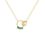Collier vert avec pendentif en forme de bague 