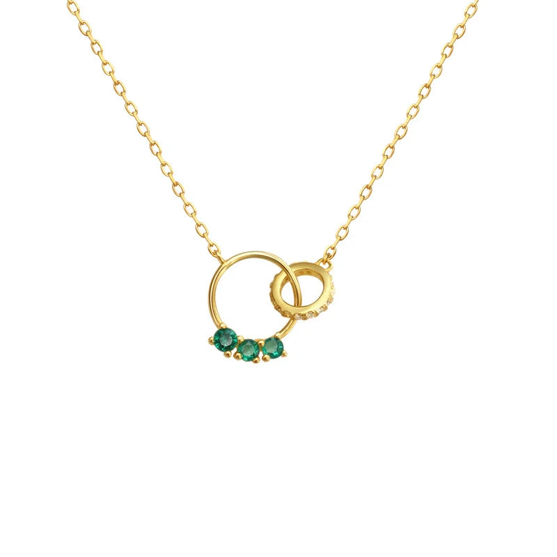 Collier vert avec pendentif en forme de bague 