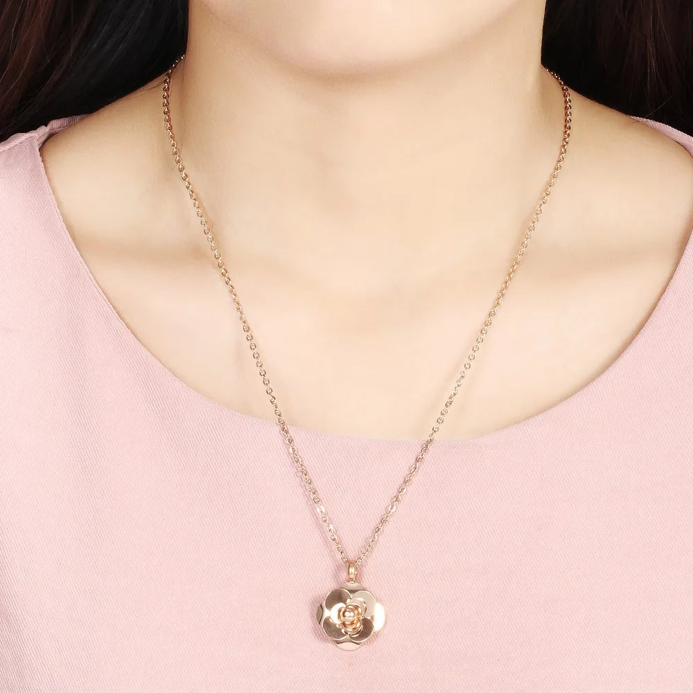 Collier fleur | modèle #VARSOZO Ma boutique