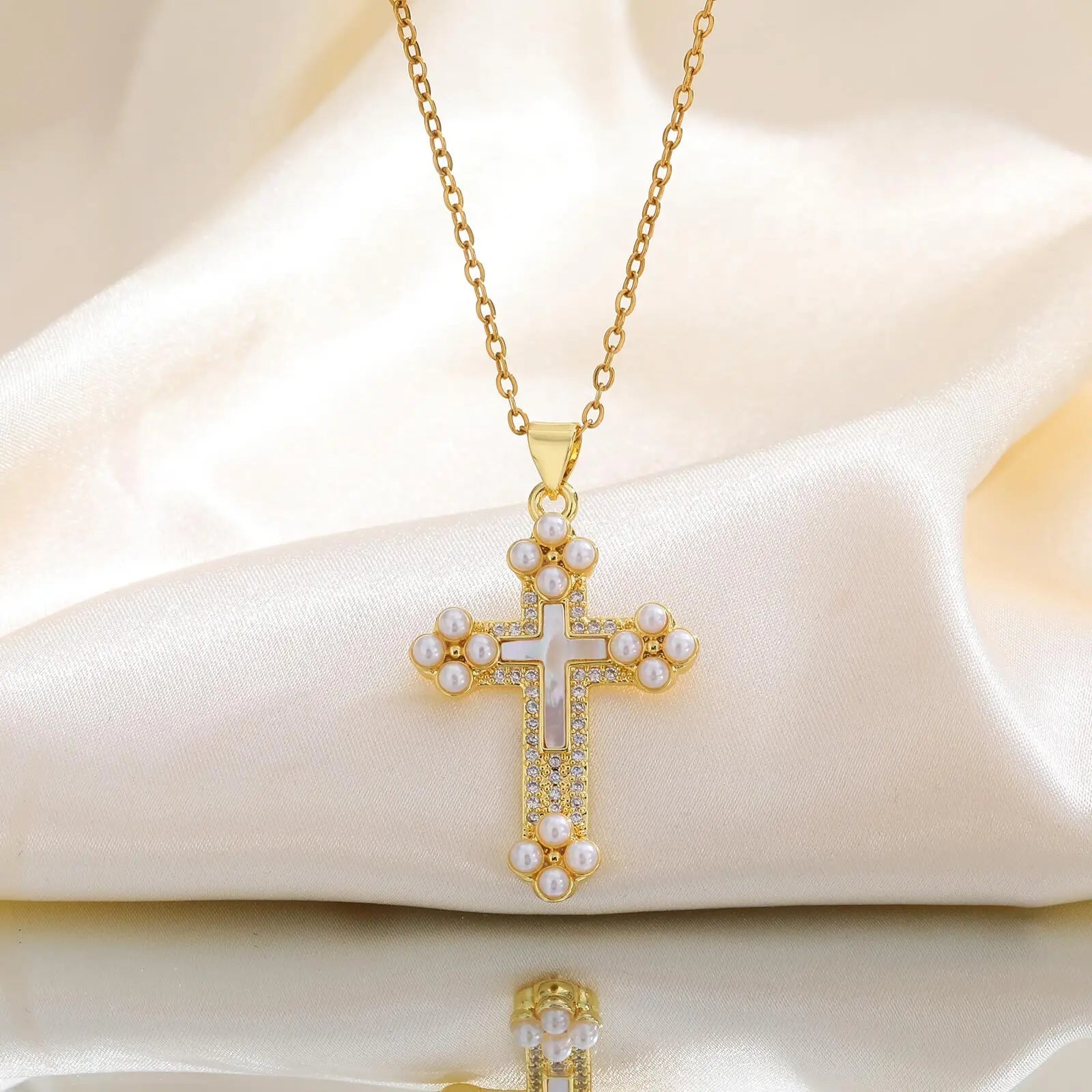Collier en croix pour femme | modèle #SHANAA