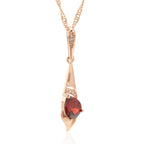 Collier rouge de couleur beige et rouge 