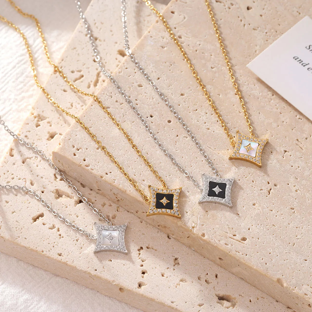 Collier minimaliste | modèle #SHINE