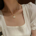 Collier blanc femme | modèle #ROMANCE Ma boutique