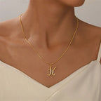 Collier lettre | modèle #SNEEK Ma boutique