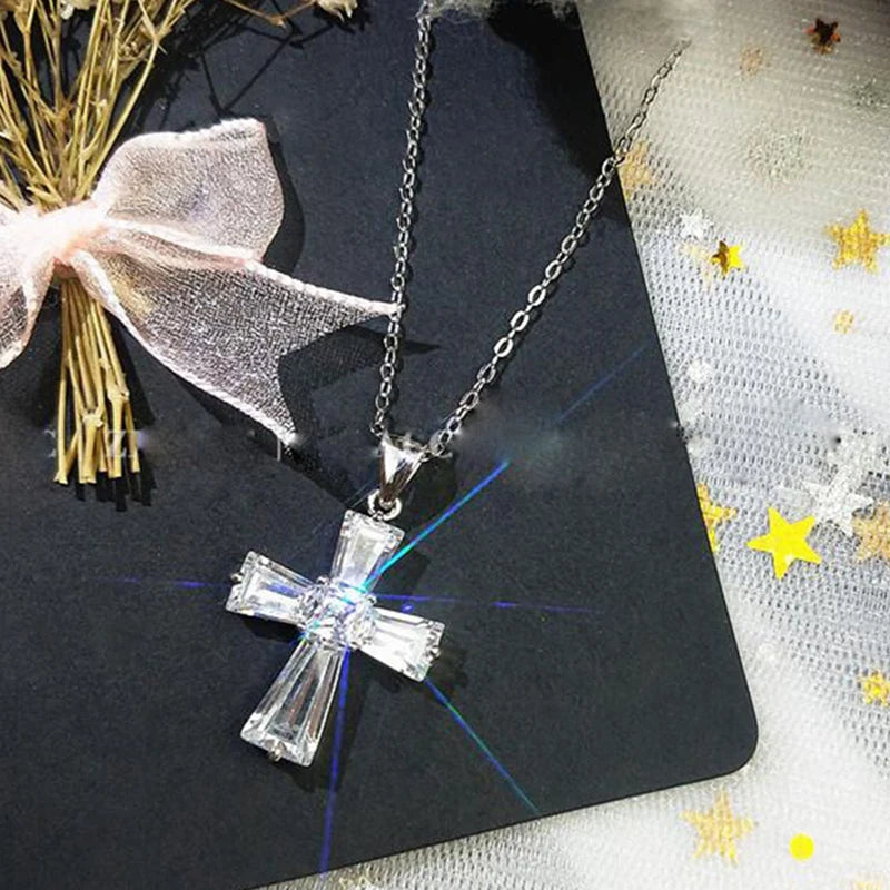 Collier en croix pour femme | modèle #CELEE