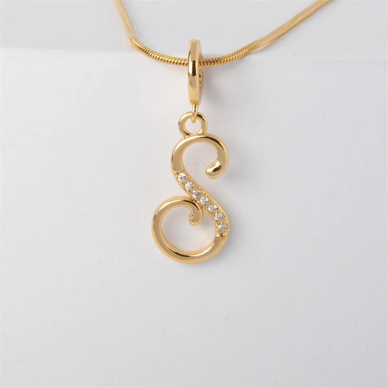 Collier lettre | modèle #SNEEK