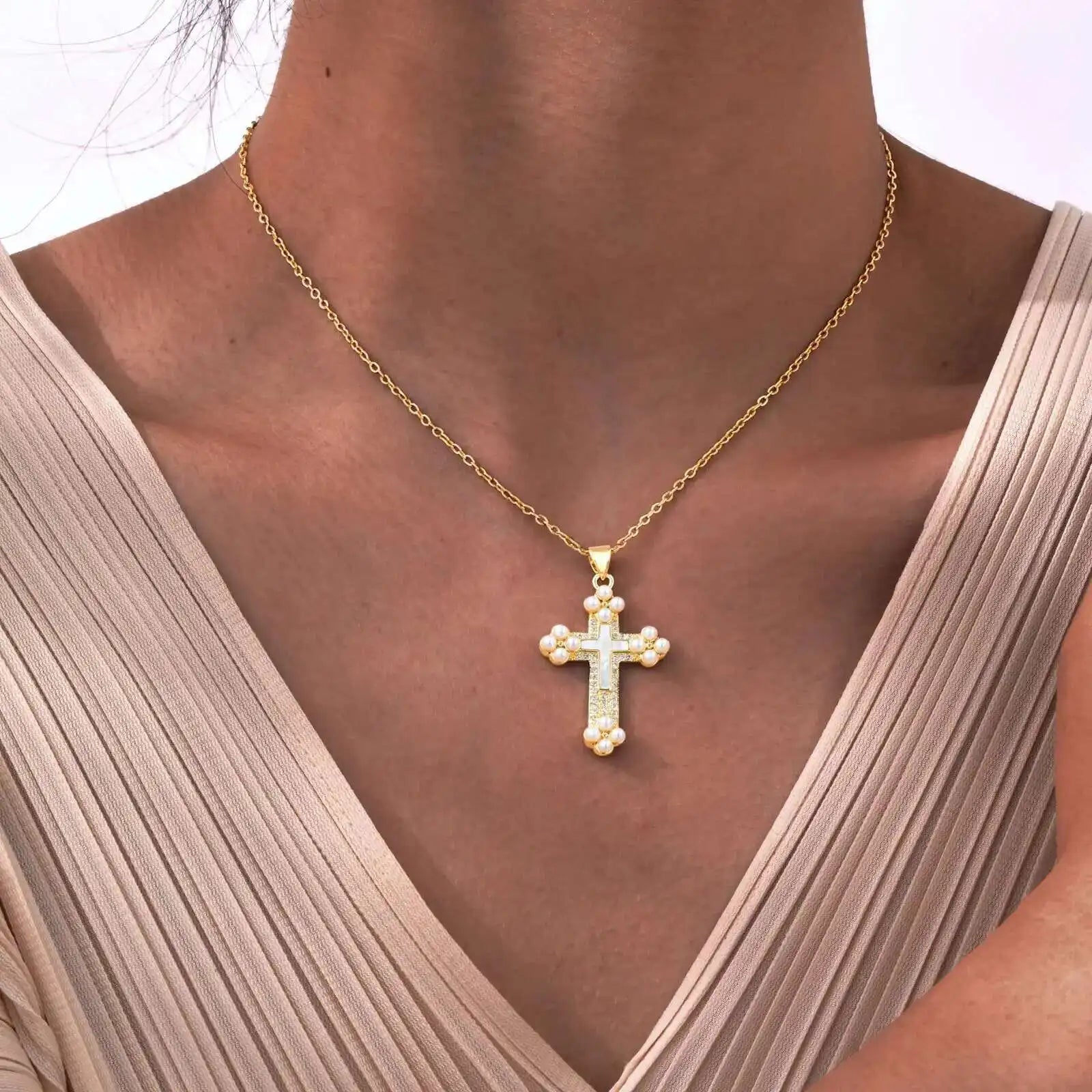 Collier en croix pour femme | modèle #SHANAA