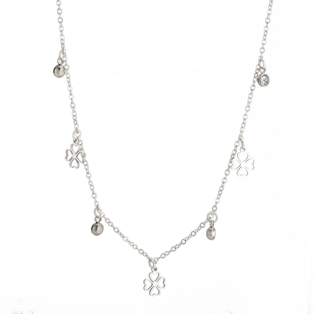 Collier fleur avec pendentif argenté en forme de trèfle 