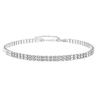 Collier ras de cou argenté et épais avec un style très élégant
