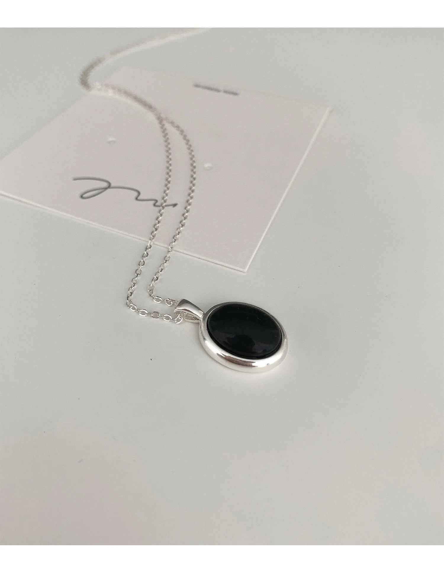 Collier noir | modèle #DARKNESS