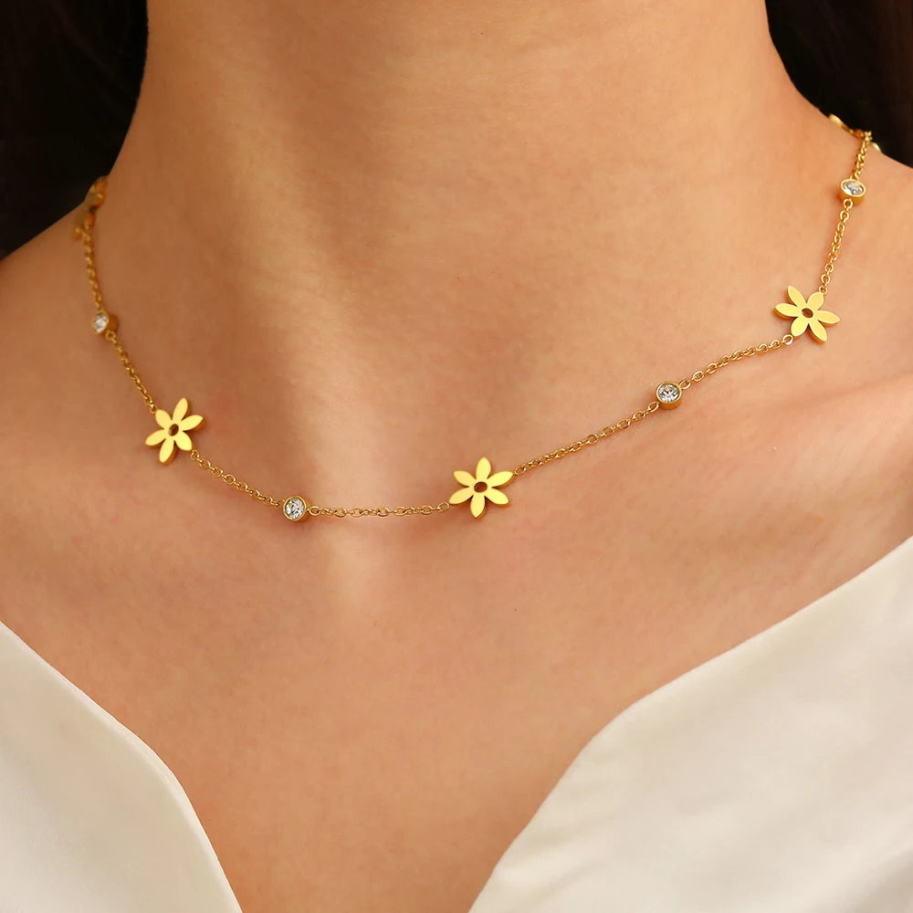 Collier fleur | modèle #TSIHA Ma boutique