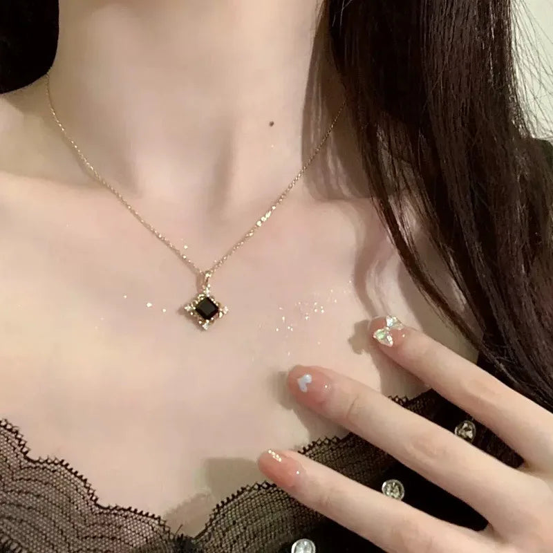 Collier noir | modèle #ANIMA