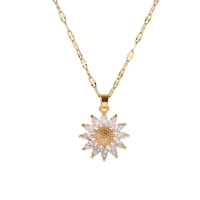 Collier fleur avec pendentif de couleur blanche 