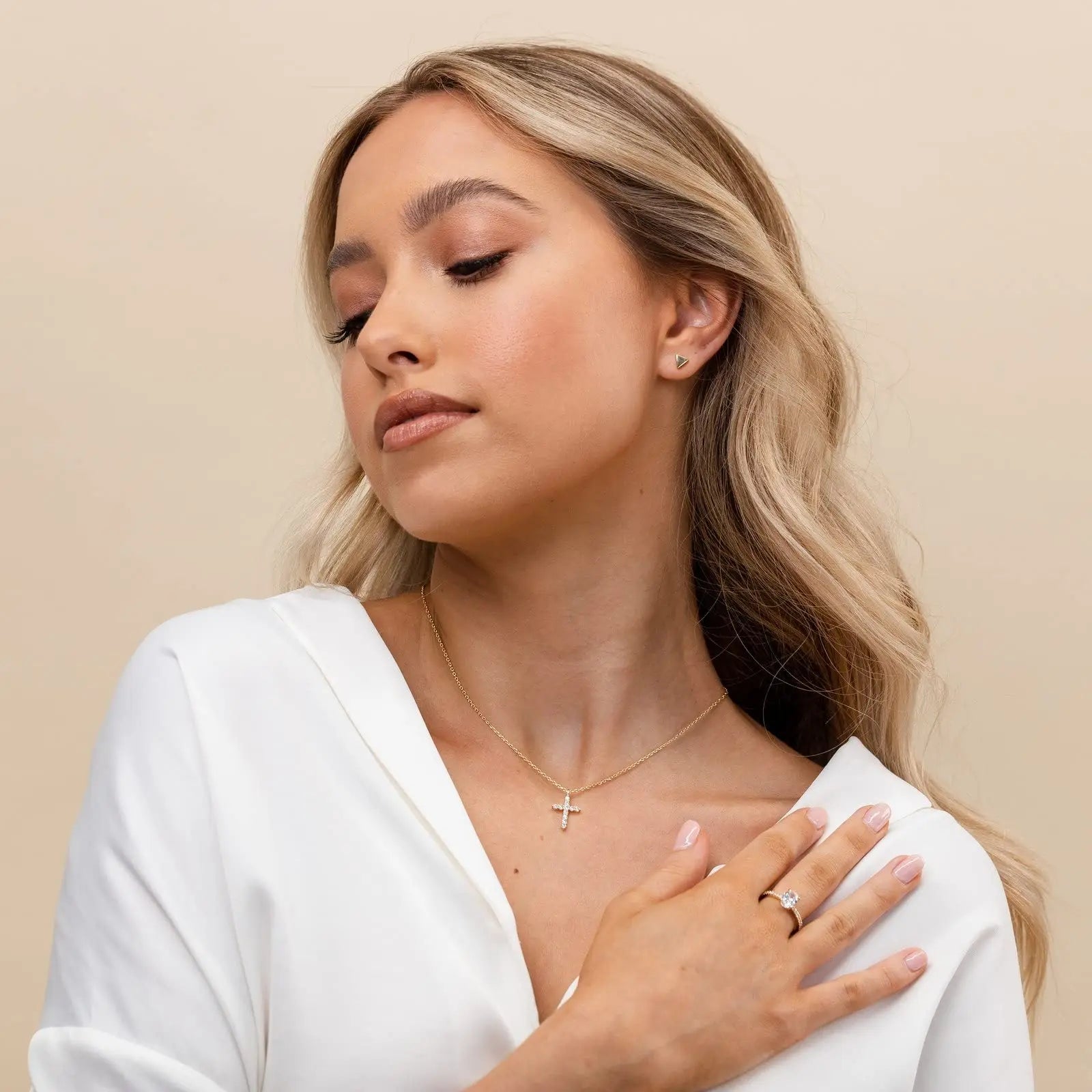 Collier en croix pour femme | modèle #AGEEM