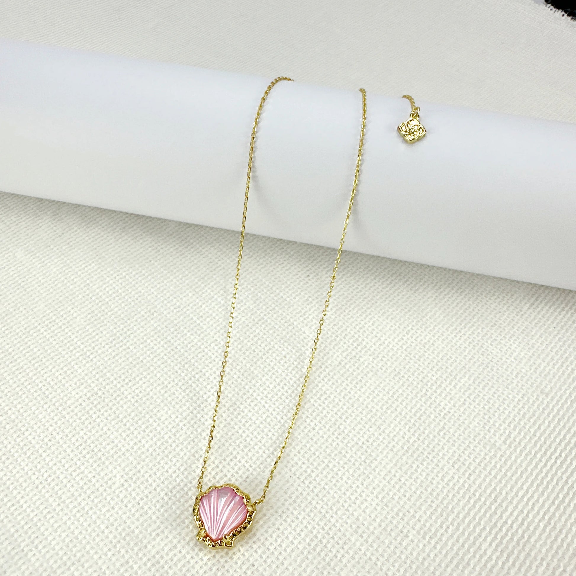 Collier rose | modèle #SEA