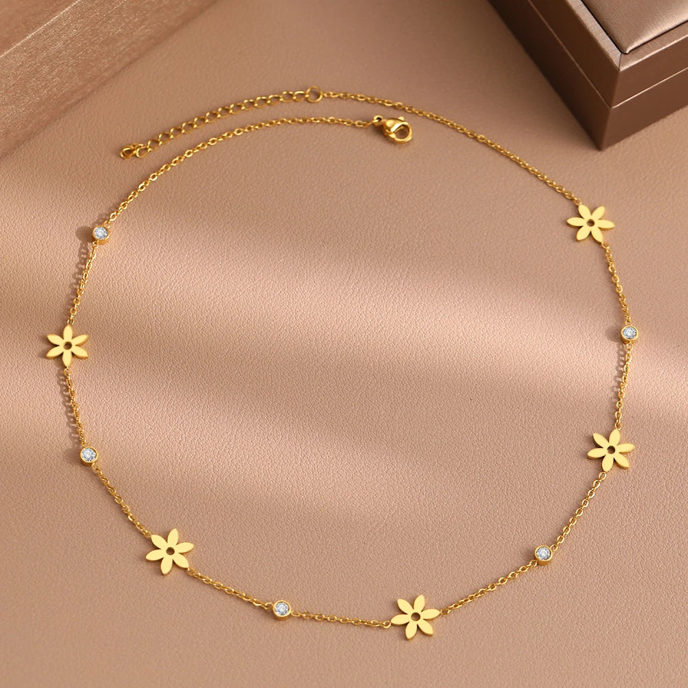 Collier fleur | modèle #TSIHA Ma boutique