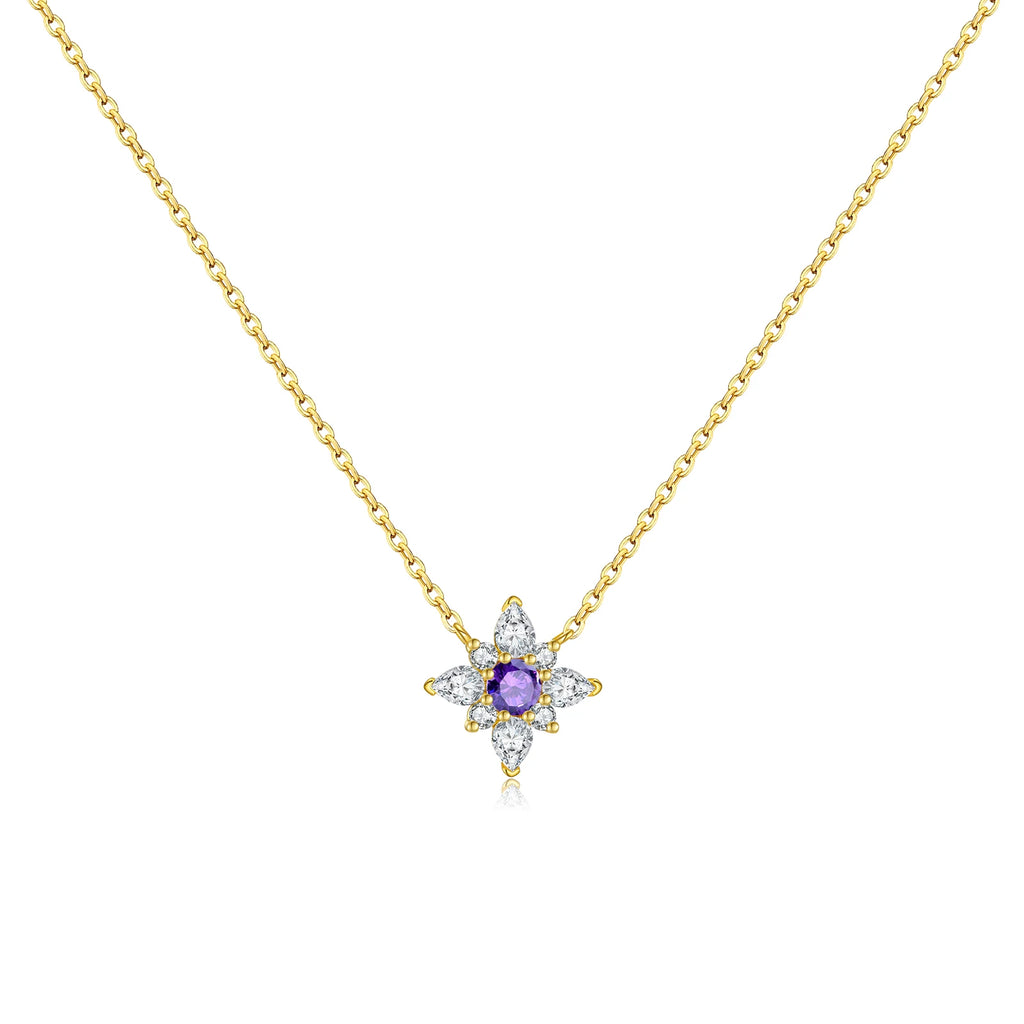 Collier bleu avec un rappel violet et une chaîne dorée 