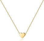 Collier cœur avec un design simple 