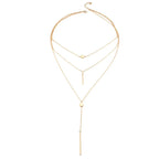 Collier multi rangs avec une forme en Y et avec trois rangs 