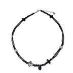 Collier noir court et style vintage 