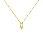 Collier minimaliste avec pendentif en forme de petit cœur 