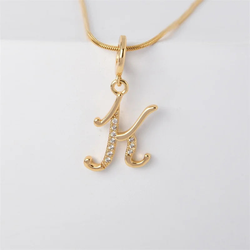 Collier lettre | modèle #SNEEK Ma boutique