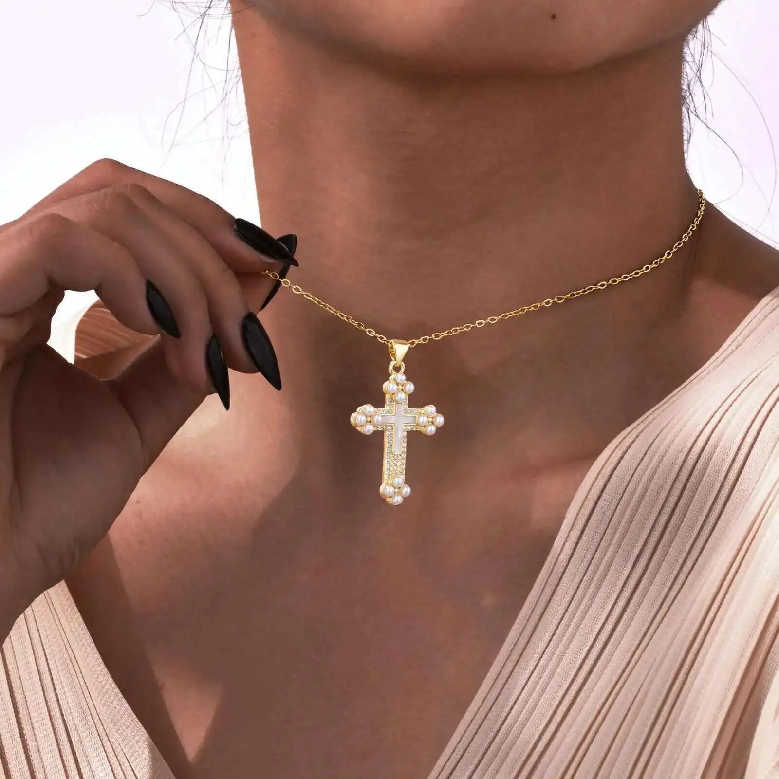 Collier en croix pour femme | modèle #SHANAA